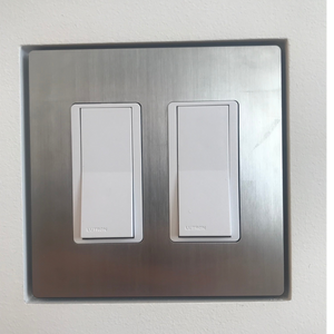 In-wall plaster mount with paintable Level 5 finish and bracket compatibility