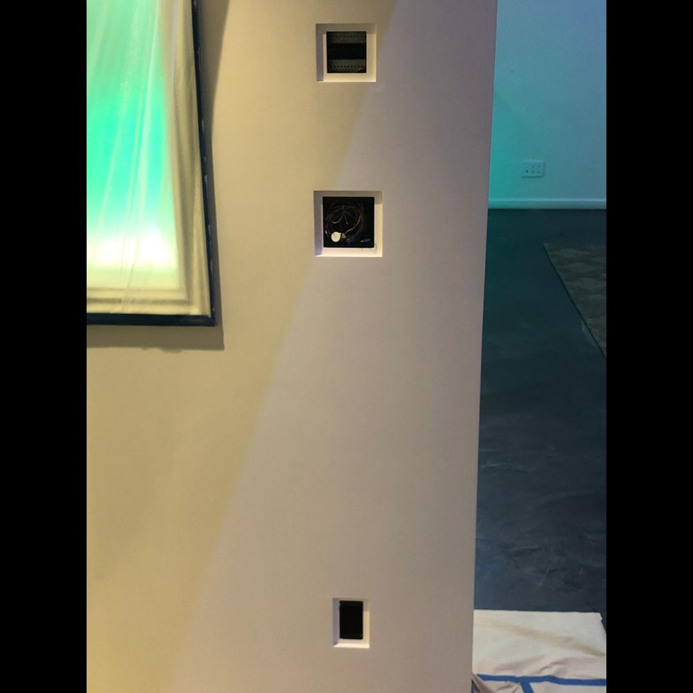 Trimless recessed mount with 1/16&quot; reveal for Lutron New Architectural devices