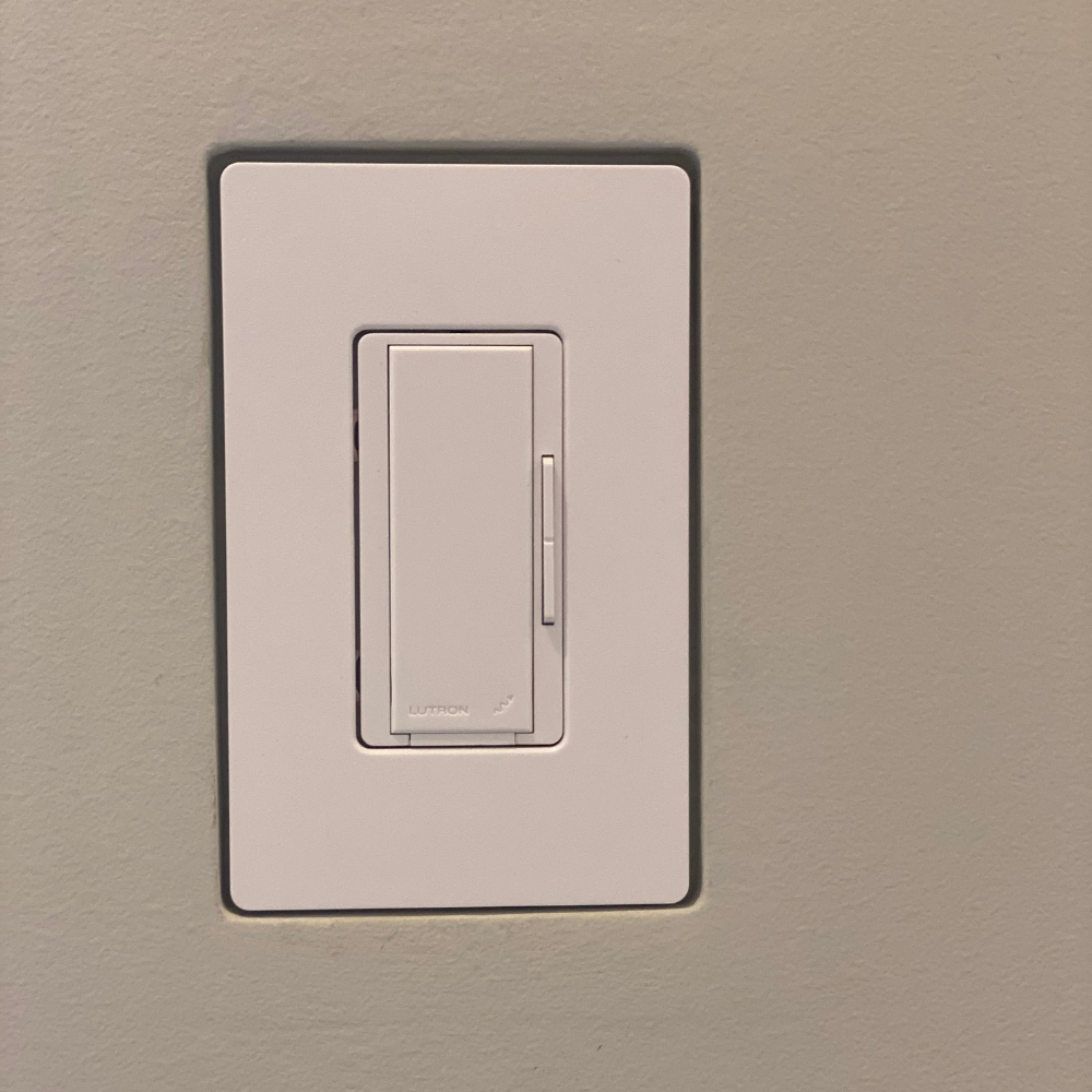 Painted SLD-1G-062 flush mount in finished drywall