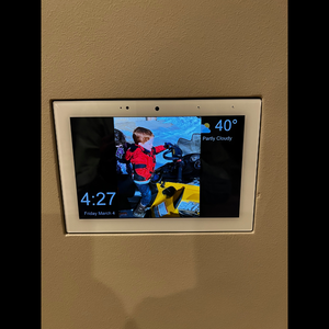 Close‑up showing precise edge reveal of the SLS‑TPS8E‑062 gypsum mount around an ELAN 8″ panel.